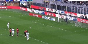 bob半岛体育官方网站-【意甲】吉鲁破门佳夫乌龙 AC米兰3比3热那亚