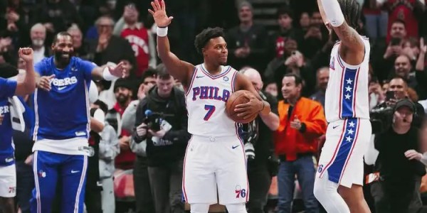 bob半岛体育官网-0+0+0+0！客场两万球迷起立！20年生涯最后一舞