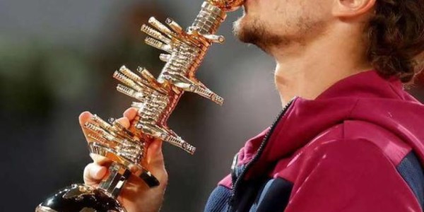 张奔斗：兹维列夫的这个冠军，难度系数可真不小