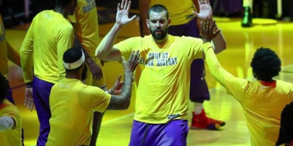 bob半岛体育官网-庄神首战受伤，小加倍感冷落  湖人赔了夫人又折兵