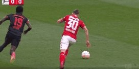 bob半岛体育官网-【德甲】连丢三球遭逆转 拜仁1比3客负美因茨