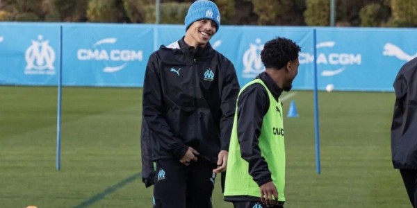 bob半岛体育平台-曼联打完阿森纳或考虑压哨引援，卡里克参与谈判！青木回归零可能