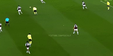 埃弗顿花4200万镑买了一位19岁小将，上赛季他33次出场仅进2球