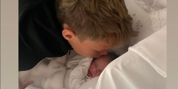 bob半岛体育-曝光自己手机壳上文字 内马尔还想打2026年世界杯