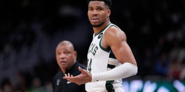 bob半岛体育官网-布克27+7字母哥22+6 太阳力克雄鹿三连胜