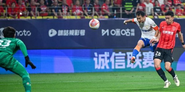 bob半岛体育-泰山2连胜背后是暂时转危为安 续约功勋提上日程？