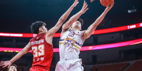 bob半岛体育官方网站-追光 | CBA多起重磅交易，传递什么信号？