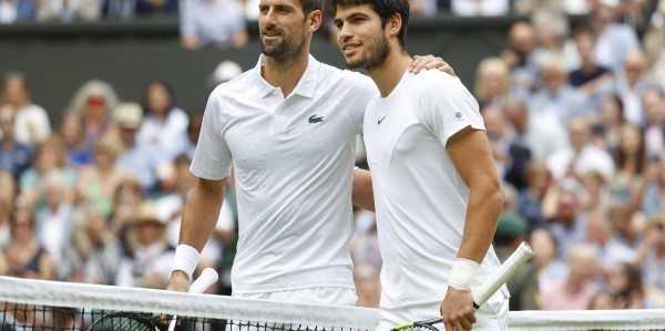 bob半岛体育-真打不过！德约科维奇本赛季大满贯半决赛面对阿卡&amp;amp;amp;辛纳一盘未赢