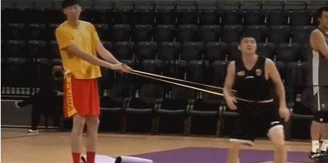 bob半岛体育平台-【夜读】周琦回到辽宁男篮备战全运